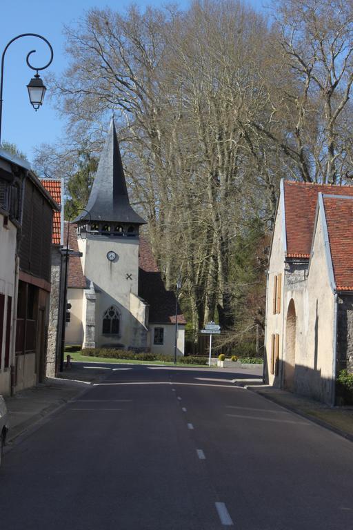 Charmante Maison Pierres 1768 Polisy エクステリア 写真