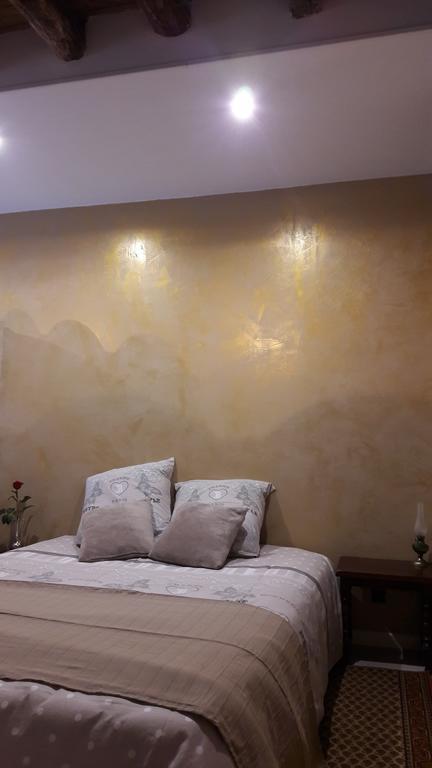 Charmante Maison Pierres 1768 Polisy エクステリア 写真