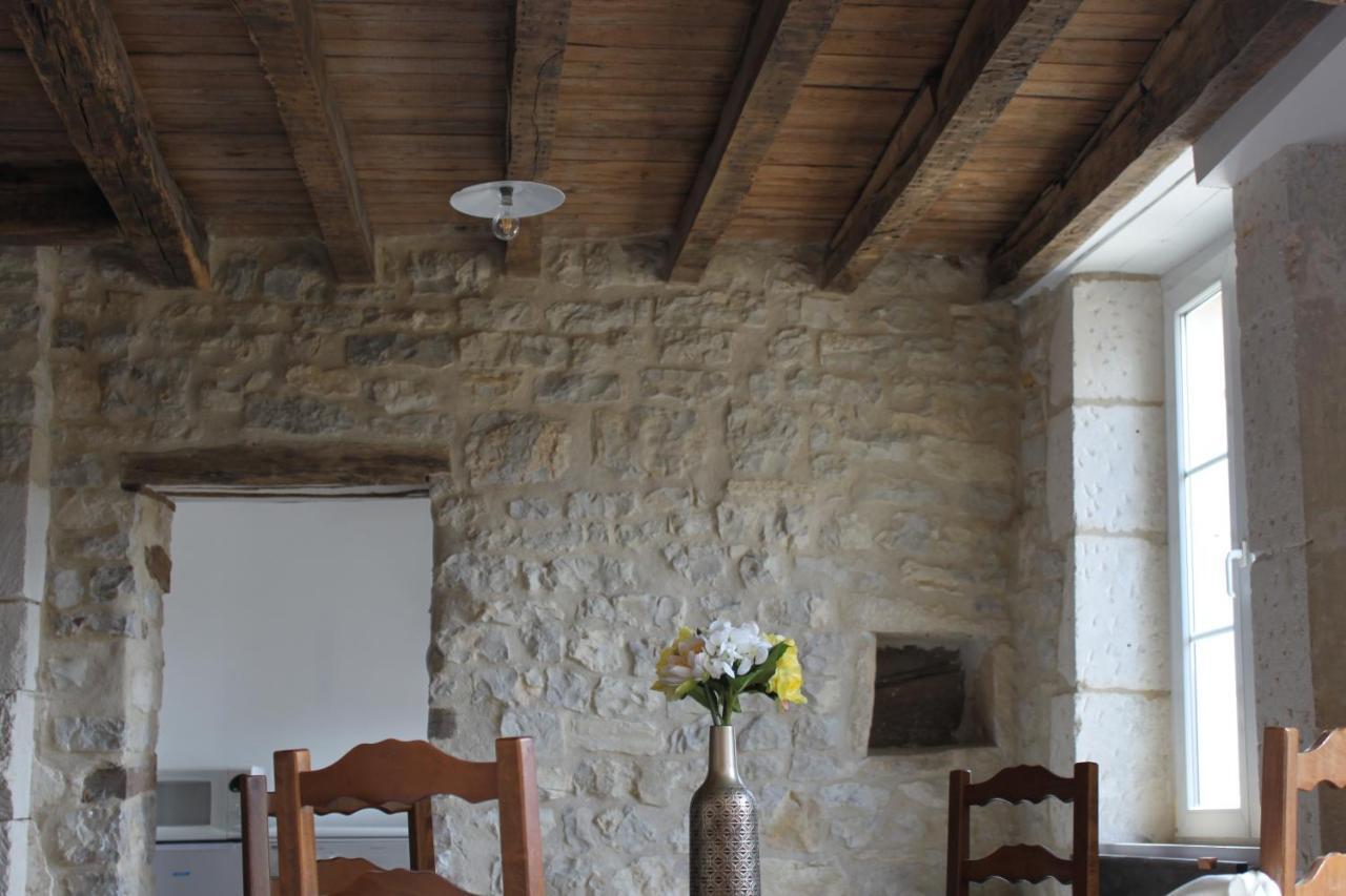 Charmante Maison Pierres 1768 Polisy エクステリア 写真