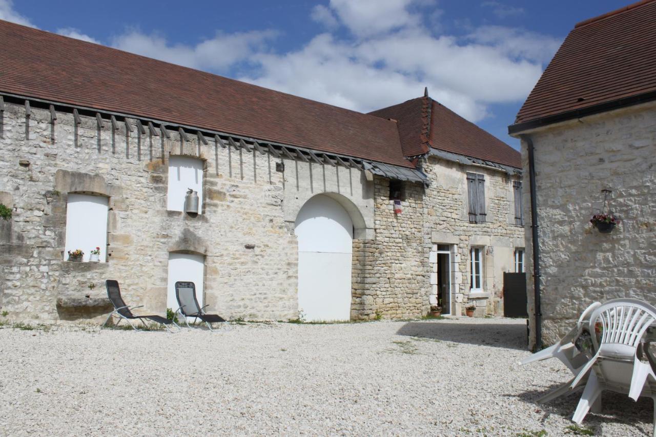 Charmante Maison Pierres 1768 Polisy エクステリア 写真